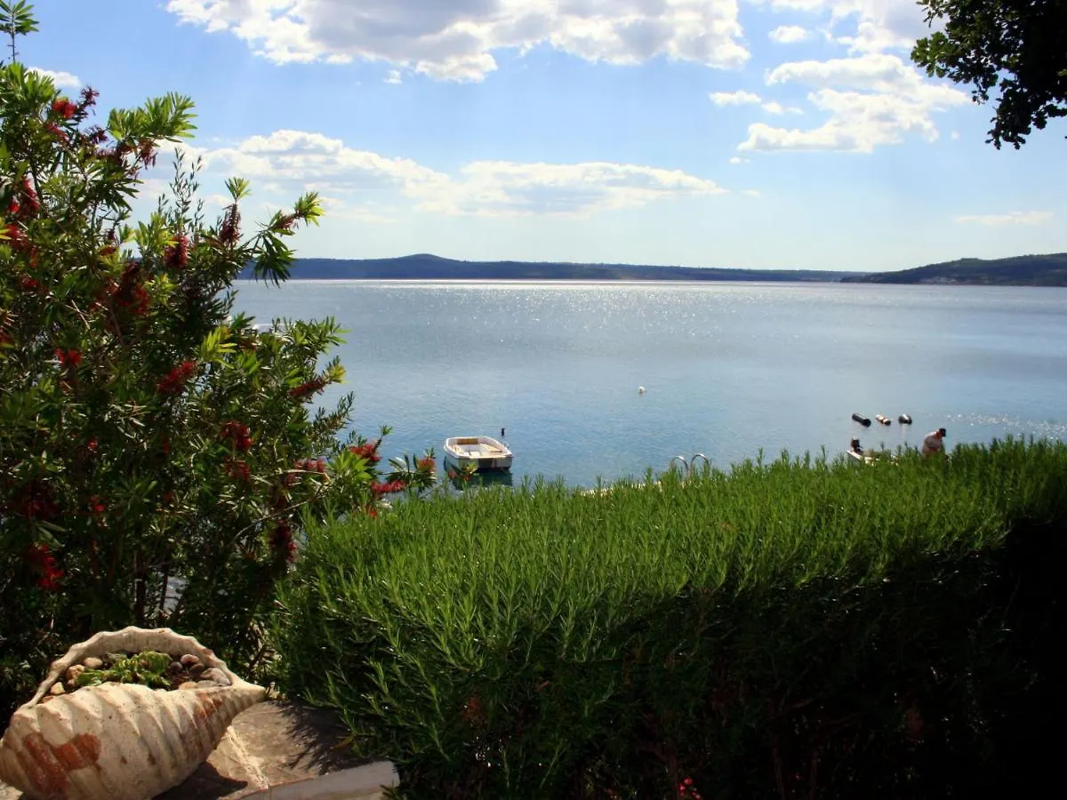 Charming Apartment In Maslenica With Balcony 0*,