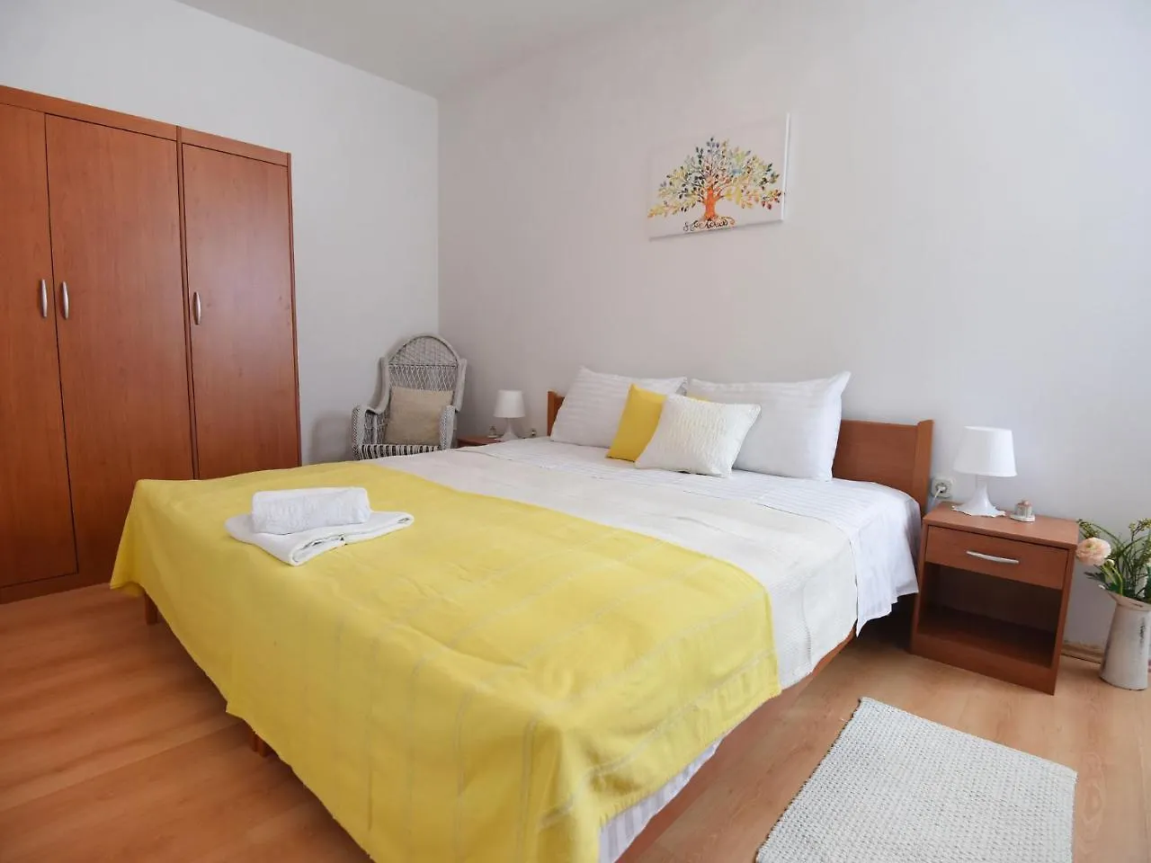 Charming Apartment In Maslenica With Balcony Croatia